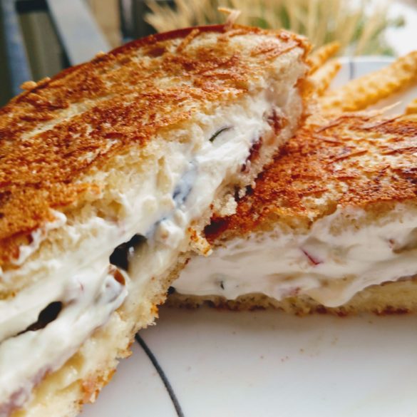 Jalapeno Popper Grilled Cheese