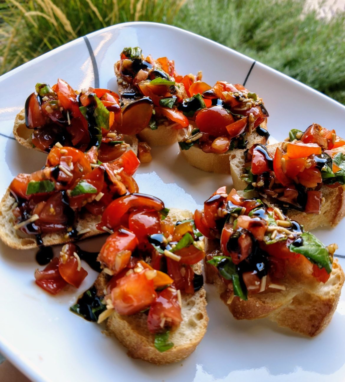 Easy Classic Bruschetta